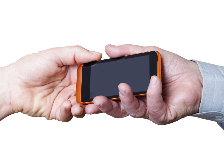 Por que vale a pena comprar um celular usado?