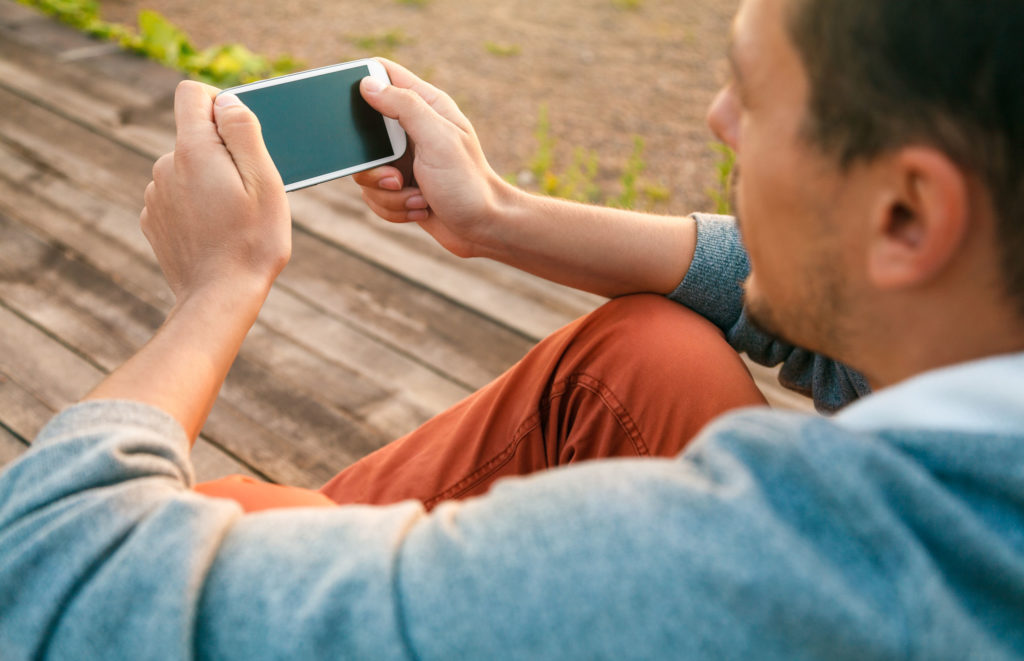 Comprando smartphone usado: como saber a idade do aparelho?