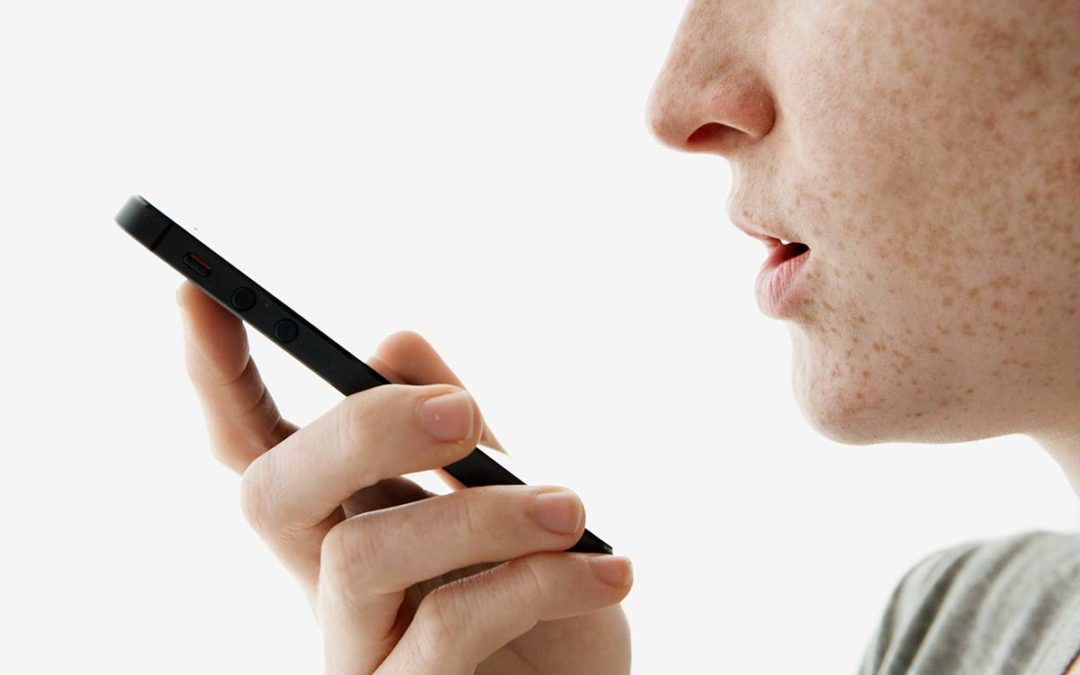 Como usar as assistentes de voz no celular
