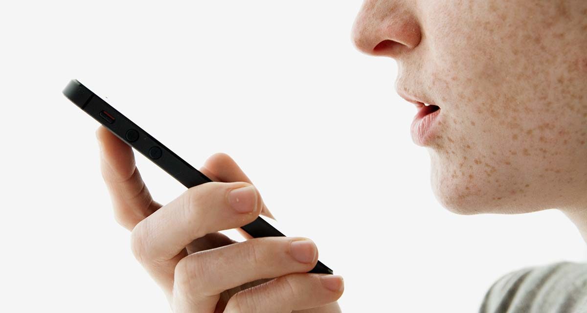 Como usar as assistentes de voz no celular