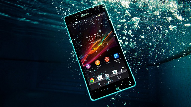Smartphone Android molhado? Não se preocupe! 9 dicas para lidar com este problema. 