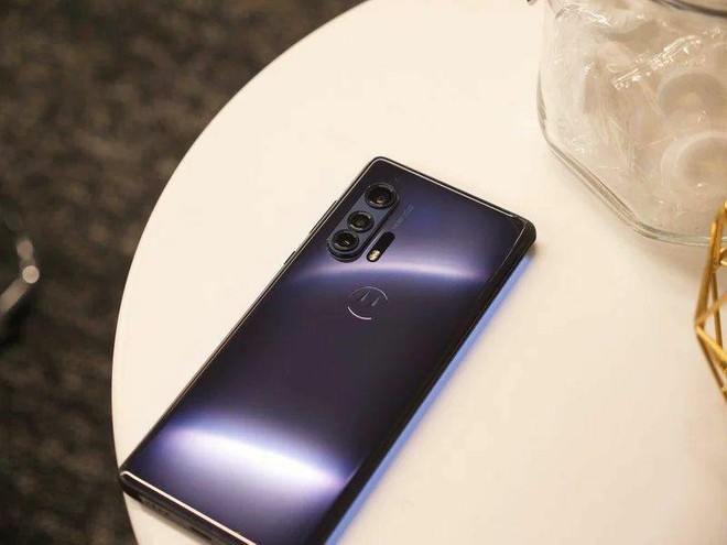 Motorola Edge e Motorola Edge Plus: Preço, lançamento e ficha técnica
