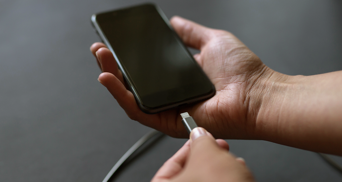 Cabo flat de celular: como verificar defeitos