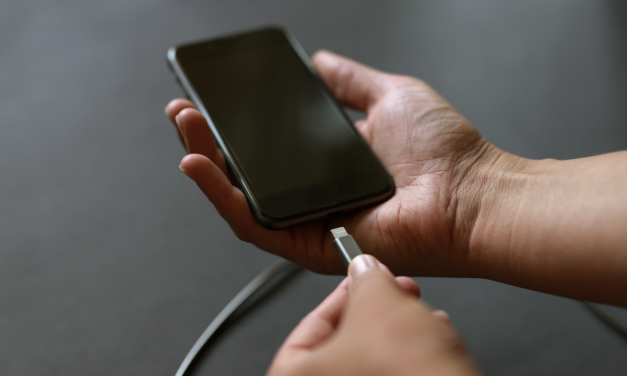 Cabo flat de celular: como verificar defeitos