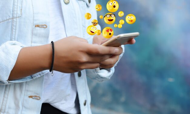 Qual o significado dos emojis? Conheça a história dos principais ícones 